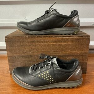 Ecco Women Black Yak Leather Biom Natural Motion Spikeless Golf Shoe Size 10